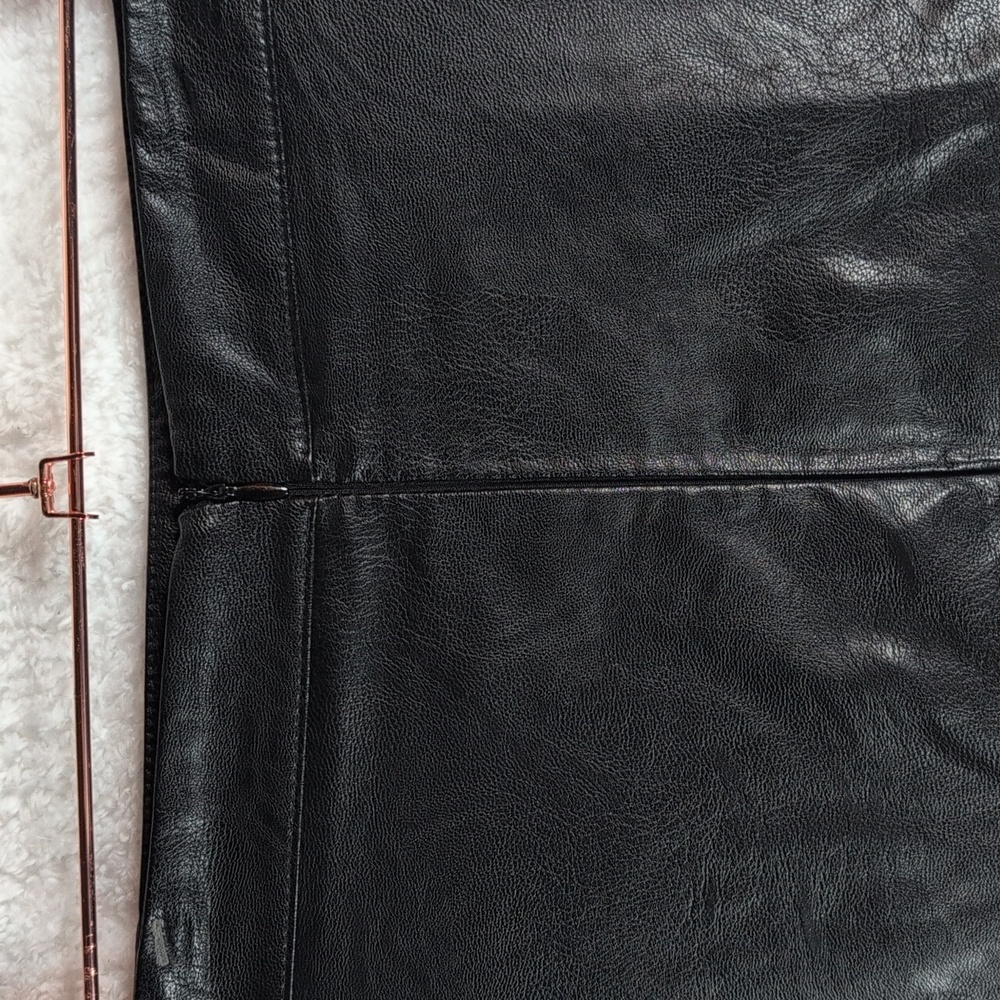 138-Rinascimento‎ Black Quilted A-Line Skirt - Picture 7 of 7